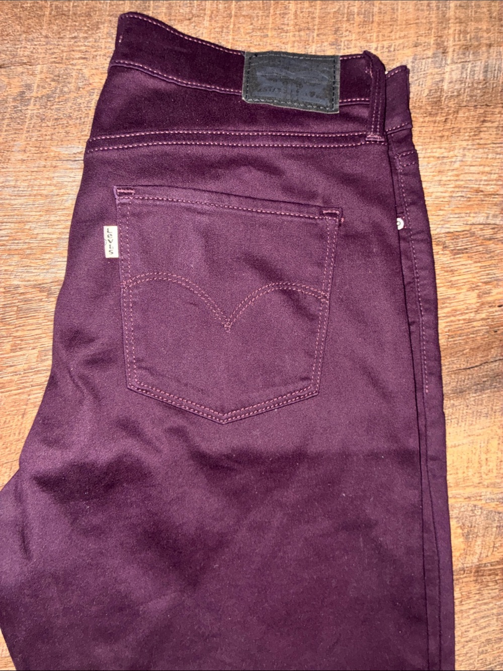 Levi's Women's Skinny Jeans - Deep Burgundy - Picture 2 of 5